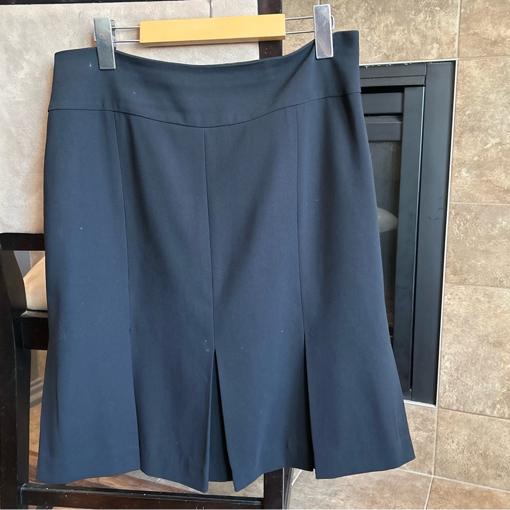 CLEO Black Lined Pleated A-Line Skirt Knee Length With Side Zipper Size 8